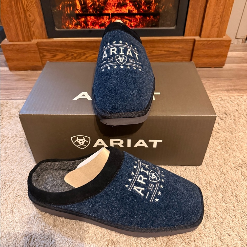 Ariat Blue Men’s House Slippers